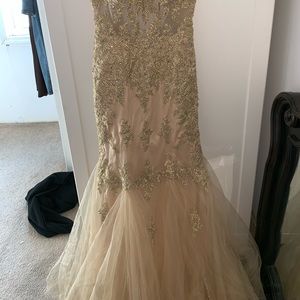 Gold sparkly prom dress